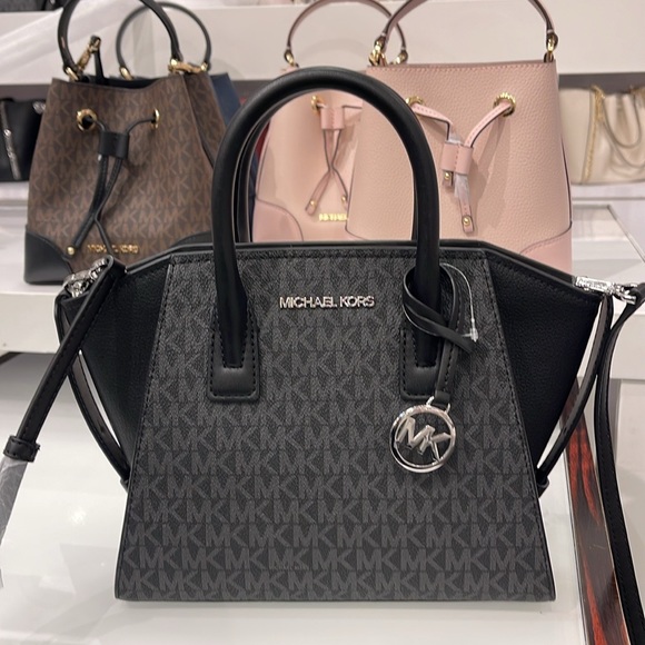 MICHAEL KORS
Avril Small Logo Top-Zip Satchel
COLOR BLACK
NWT - Picture 6 of 16